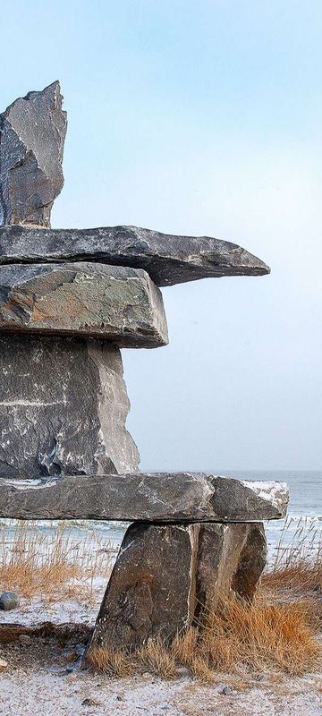 manitoba churchill inuksuk on tundra istk