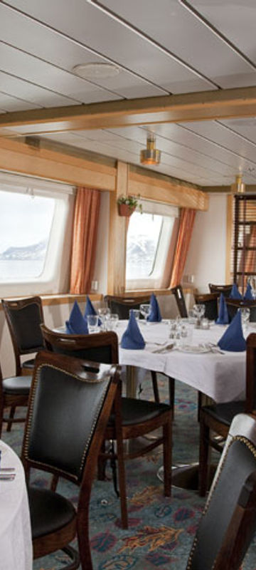 ms expedition polar dining