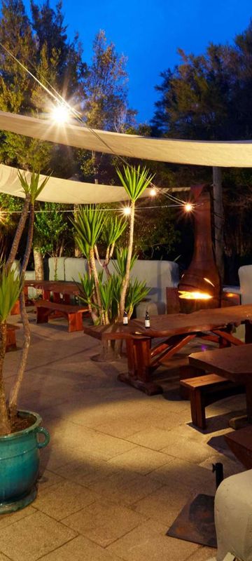 nelson awaroa lodge courtyard at dusk