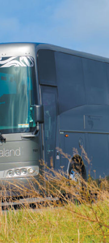 new zealand ultimate luxury coach travel2 gpt