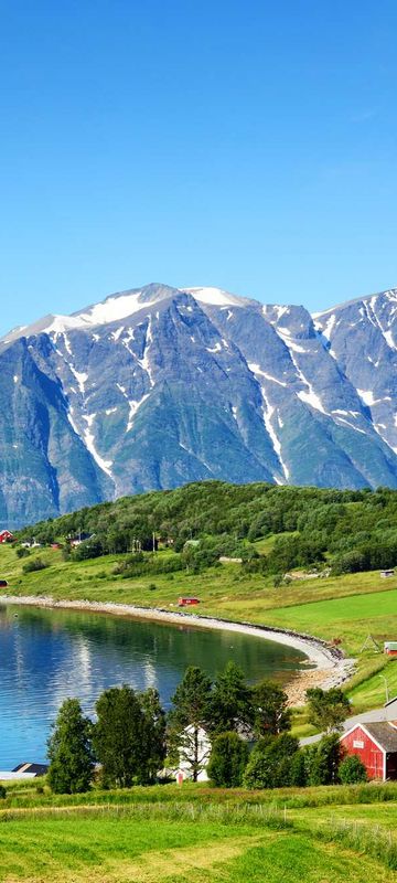 northern norway djupvik village lyngen alps istk