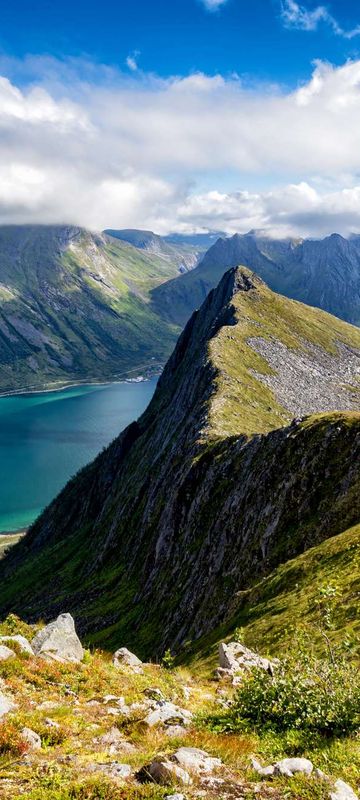 northern norway senja island husfjellet viewpoint istk