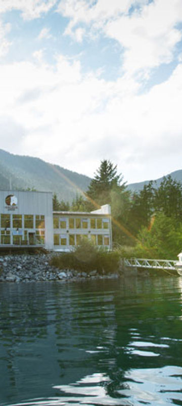 spirit bear lodge exterior