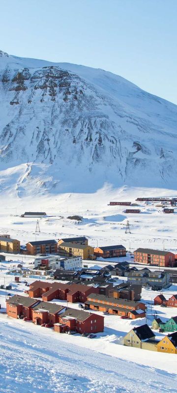 svalbard longyearbyen town view istk