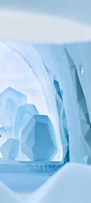 sweden lapland icehotel23 main hallway