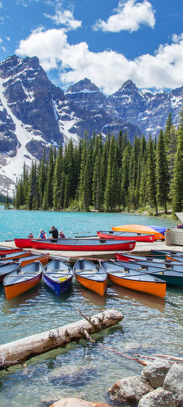 moraine-lake-lodge-canoe-dock