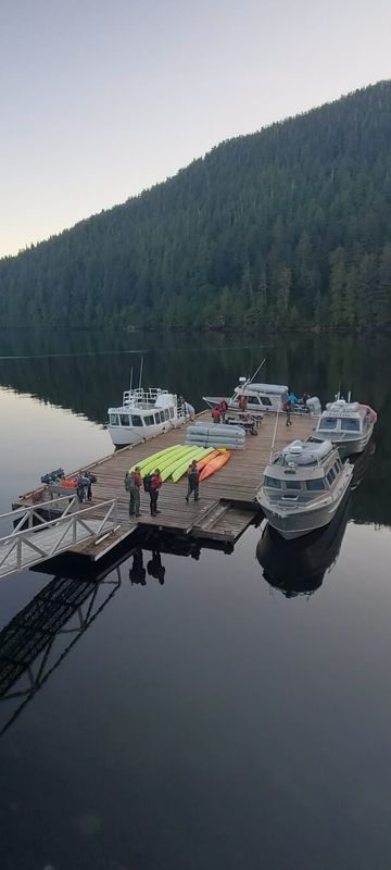 spirit-bear-lodge-dock