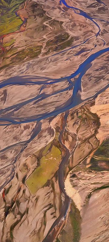 iceland-aerial-view-of-fjallabaki-in-highlands-rth