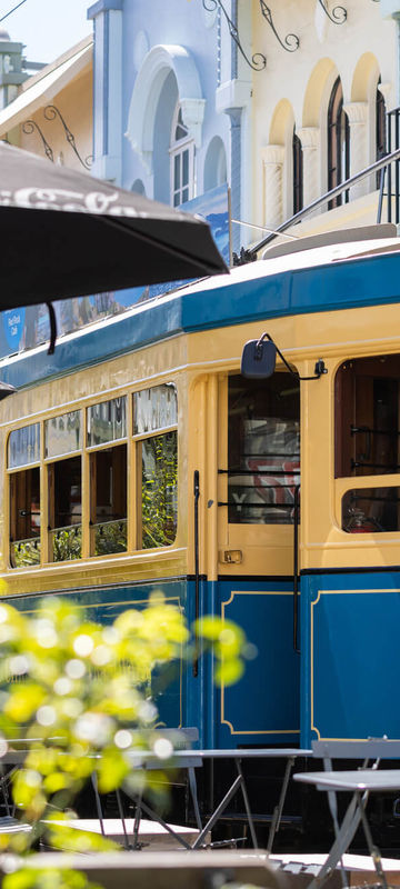 new-zealand-christchurch-tram-new-regent-street-cnz