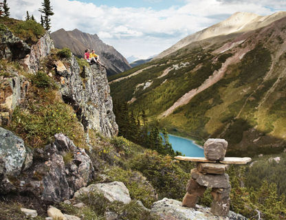 canada alberta rockies hikers inukshuk ta