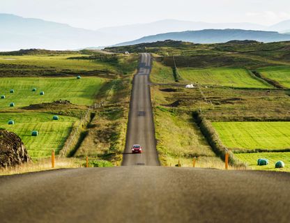 iceland open roads through countryside rth