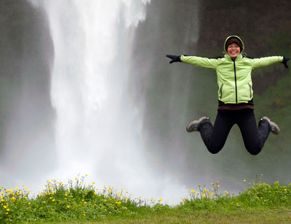 iceland south west seljalandsfoss jumper adstk