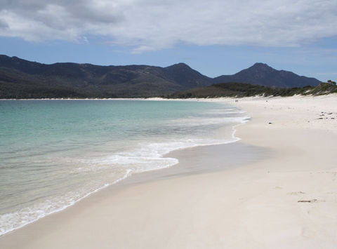 australia tasmania wineglass bay beach tt