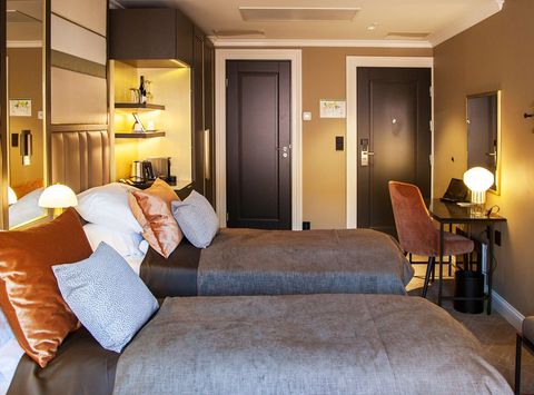 bergen opus xvi twin room