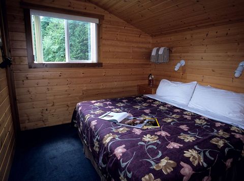 british columbia great bear lodge cabin interior