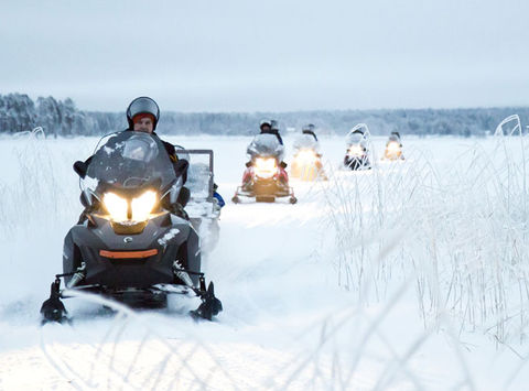 finnish lapland snowmobiling from nellim