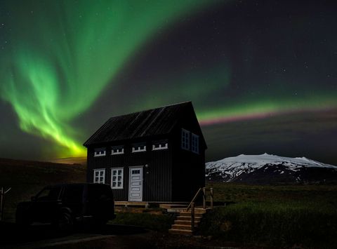 glacier lodge iceland exterior aurora borealis rth