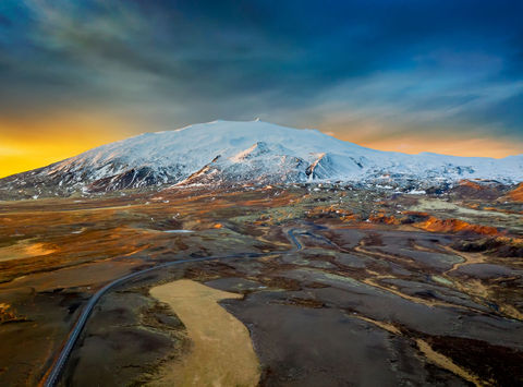 iceland aerial view over snaefellsjokull rth