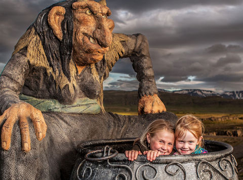 iceland kids troll rth