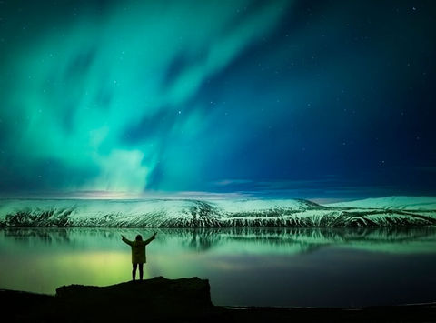 iceland reykjanes peninsula northern lights rth