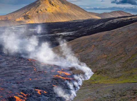 iceland volcanic eruption near mt stori hrutur 03aug22 rth sigurdsson