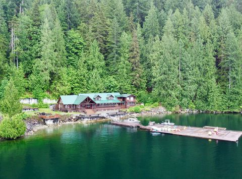 klahoose wilderness resort exterior