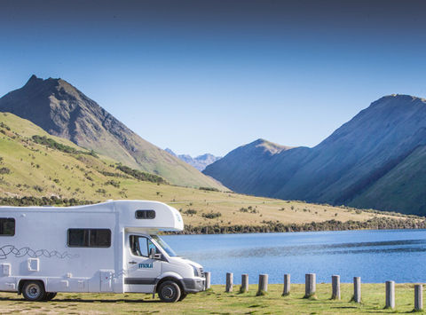 new zealand queenstown maui motorhome parked