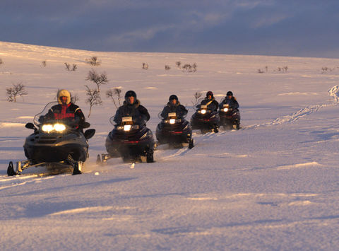 northern norway alta snowmobile safari nnorge