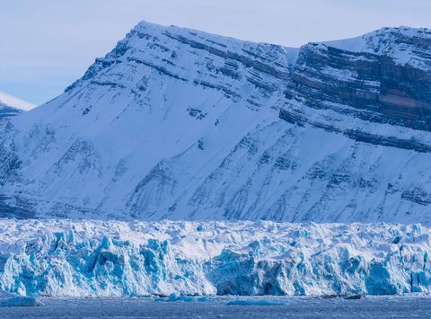 spitsbergen mountains and glacier near longyearbyen istk