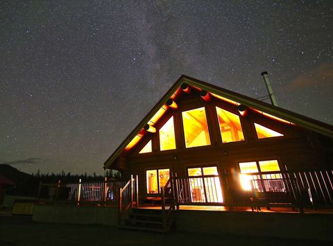 yukon northern lights resort and spa starry sky