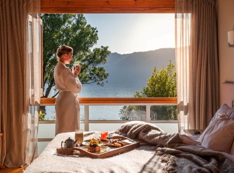 bay-of-many-coves-bedroom-view