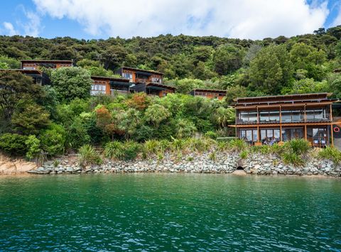 bay-of-many-coves-exterior