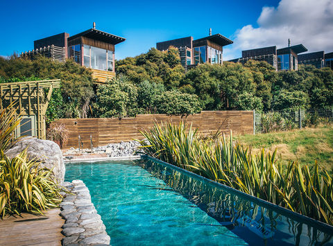 hapuku-lodge-pool-view