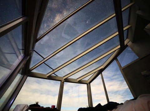 skyscape-roof-stars