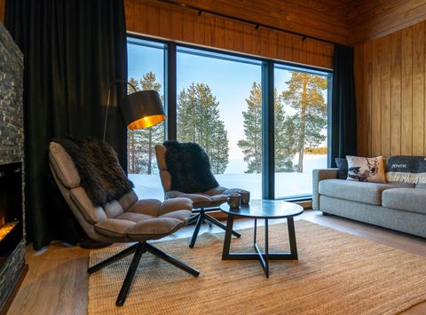 inari-wilderness-hotel-arctic-chalet-lounge