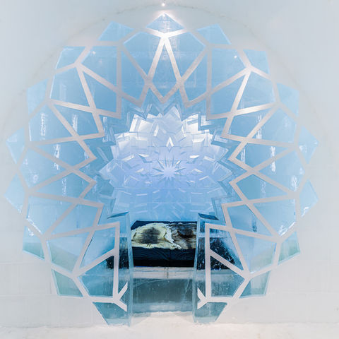 icehotel33 art suite garden by natsuki and shingo saito ak