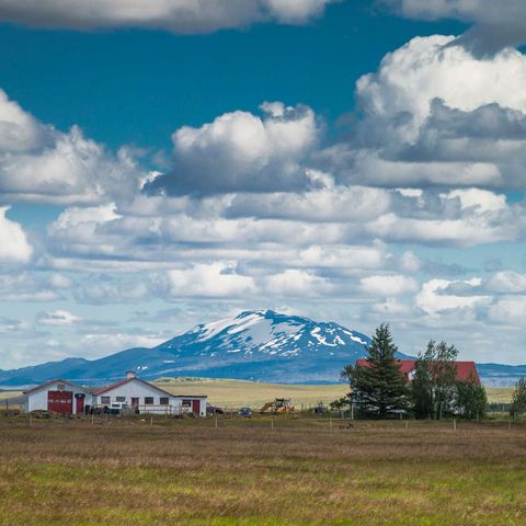 iceland hekla volcano behind farm rth