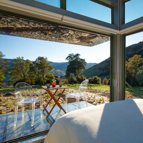 purepod open bedroom tableoutside