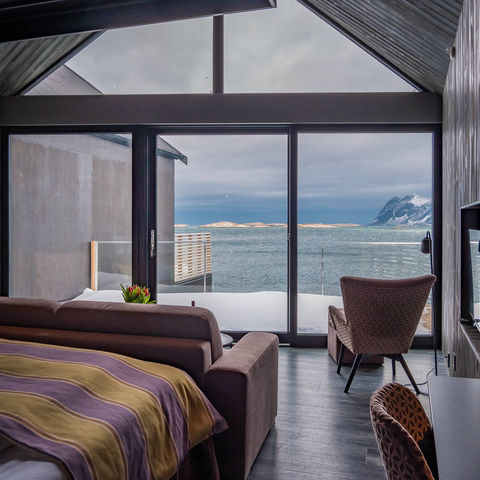 hamn-i-senja-aurora-room