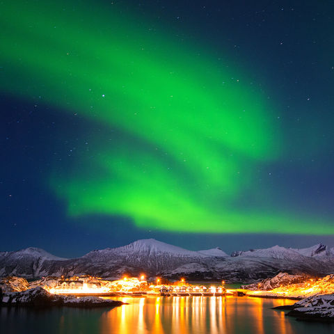 hamn-i-senja-northern-lights