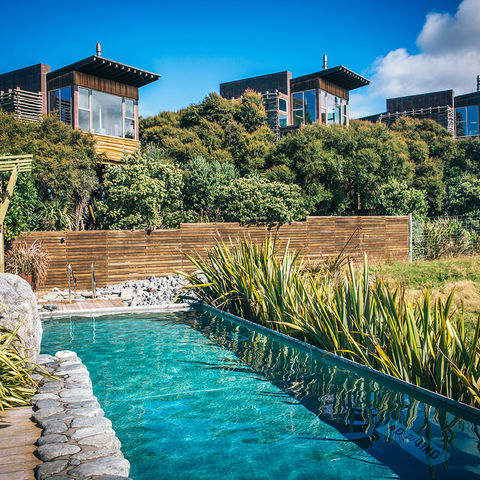 hapuku-lodge-pool-view