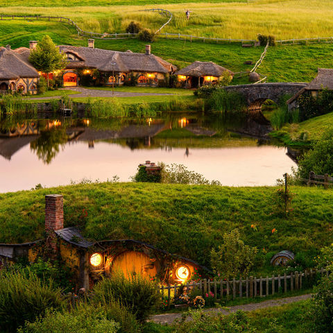 new-zealand-hobbiton-movie-set
