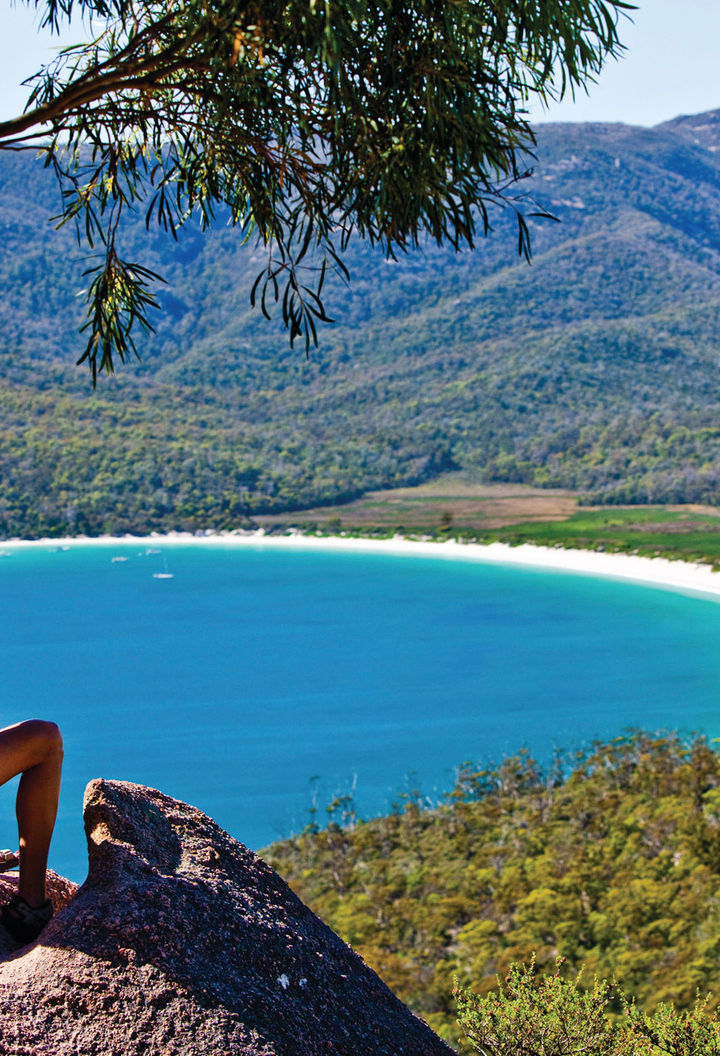 australia tasmania wineglass bay viewpoint ttas