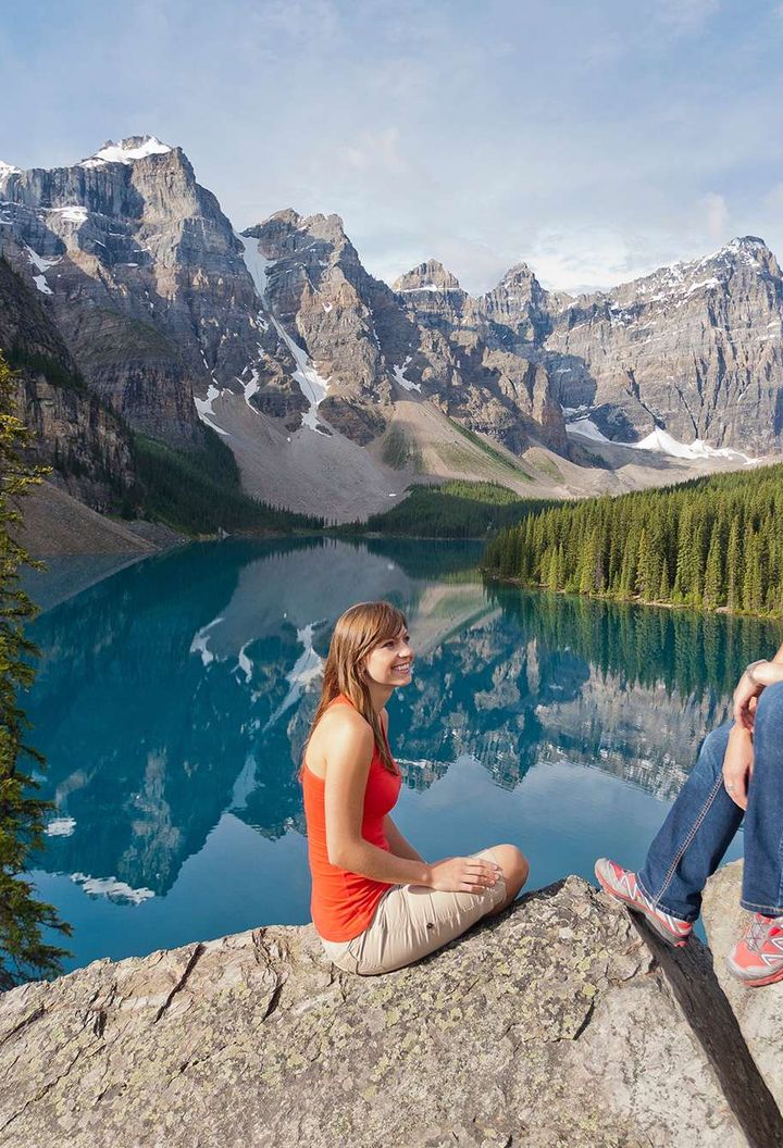 canada alberta hiking at moraine lake bllt