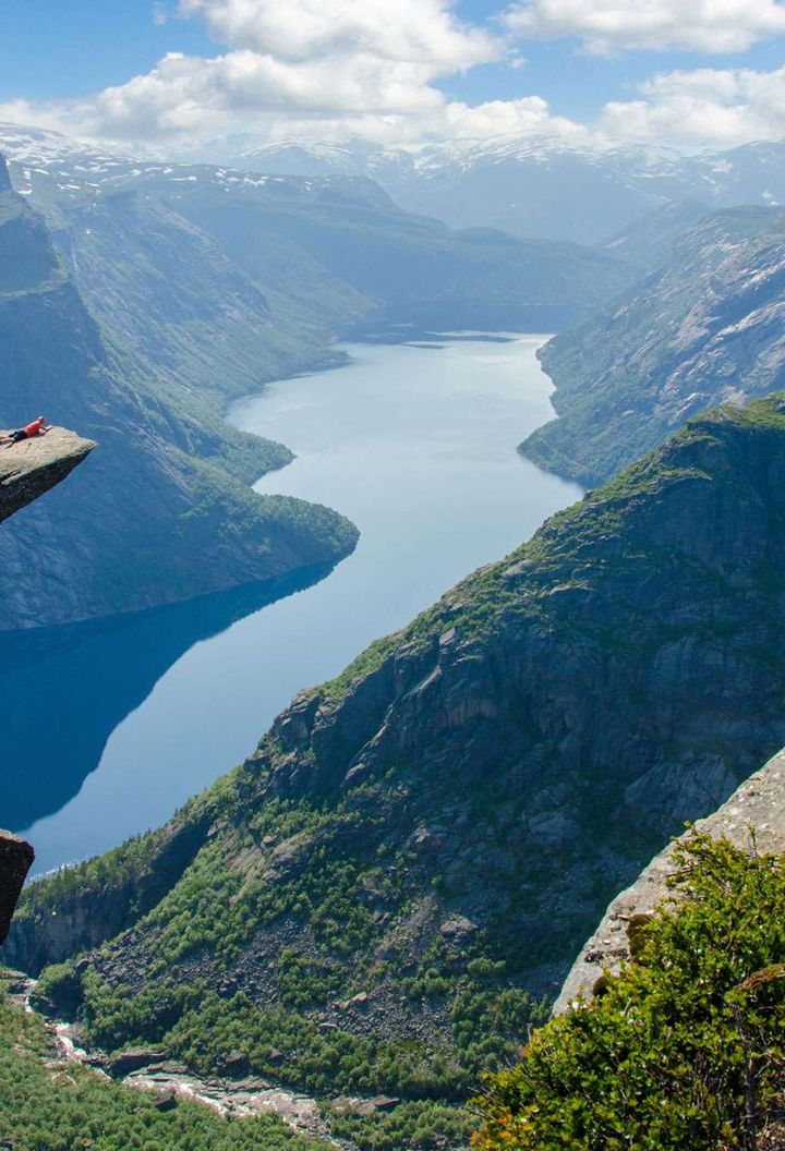 norway fjords trolltunga adstk