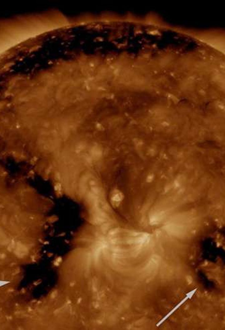 coronal-hole-nasa-gsfc-solar-dynamics-observatory-2018-09-17