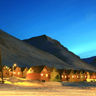 svalbard longyearbyen sightseeing coloured houses htgrtn